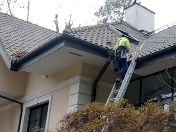 Gutter cleaning. Edmonton 